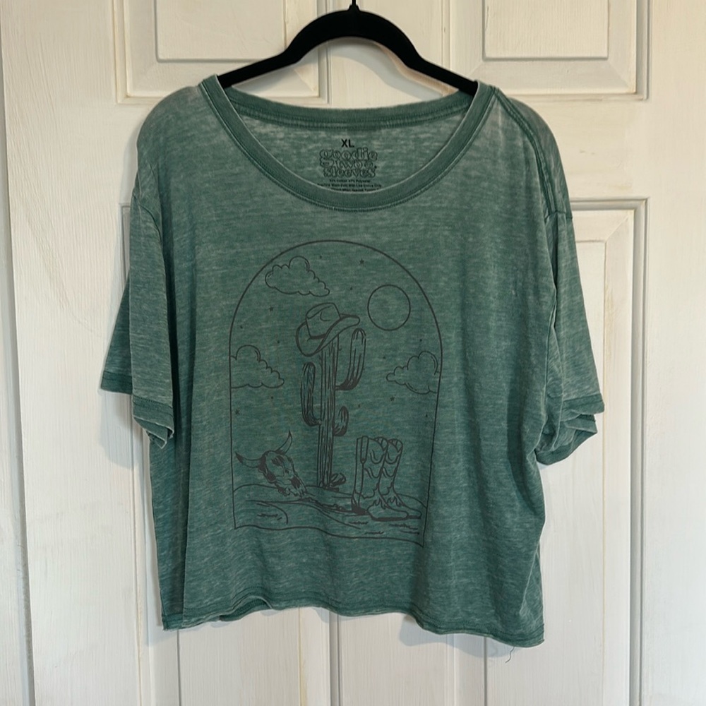 Goodie Two Sleeves XL Western tee womens